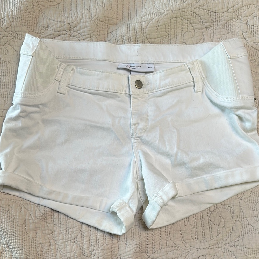 Liz Lange marterity White Jean Shorts with Rolled Hems